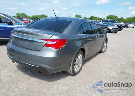 2013 Chrysler 200 Limited z USA, uszkodzony, nr VIN 1C3CCBCG5DN607792